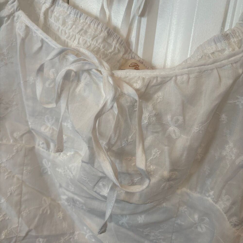 Passport White Crop‎ Top Size Small - Picture 4 of 8